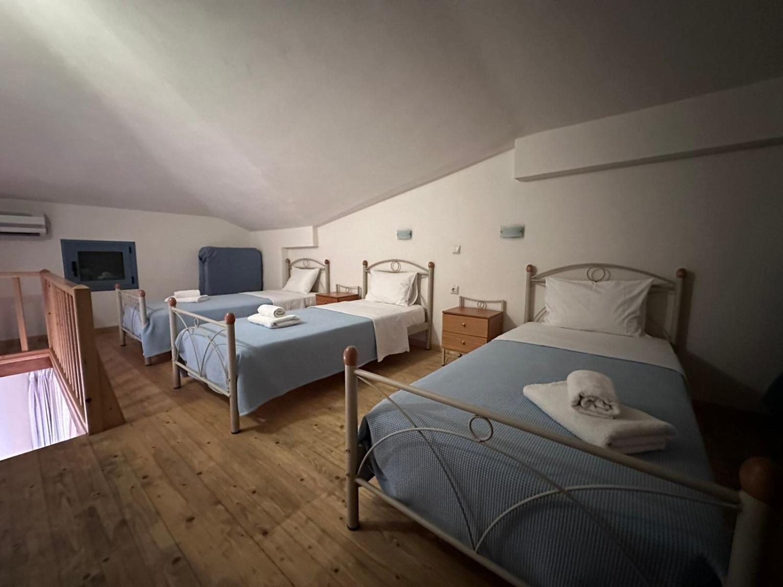 Green Island Studios Скала Номер фото