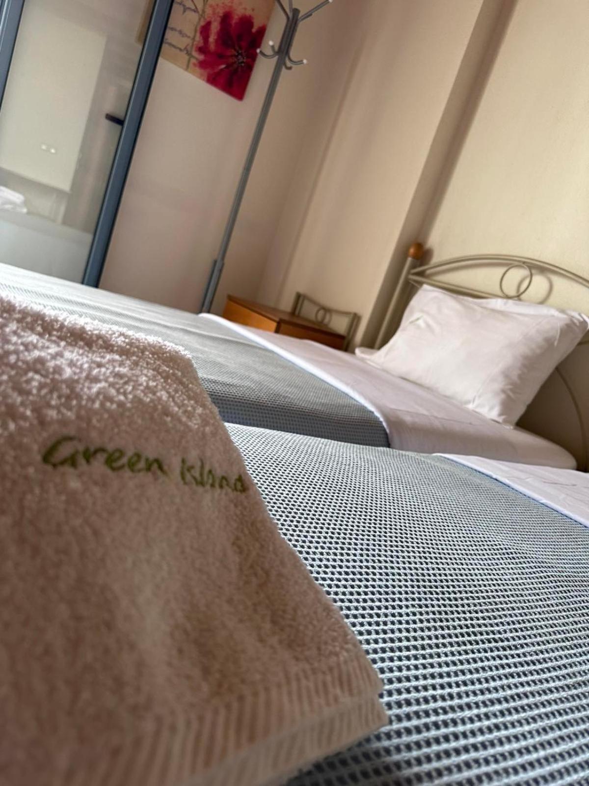 Green Island Studios Скала Номер фото