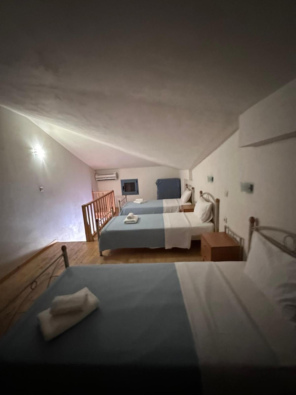 Green Island Studios Скала Номер фото