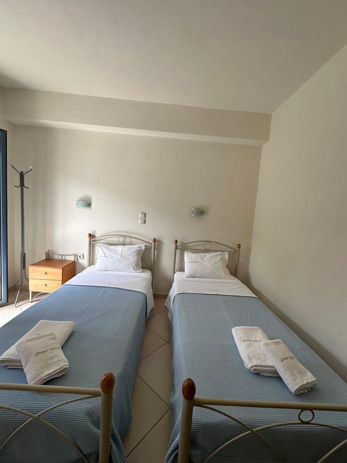 Green Island Studios Скала Номер фото